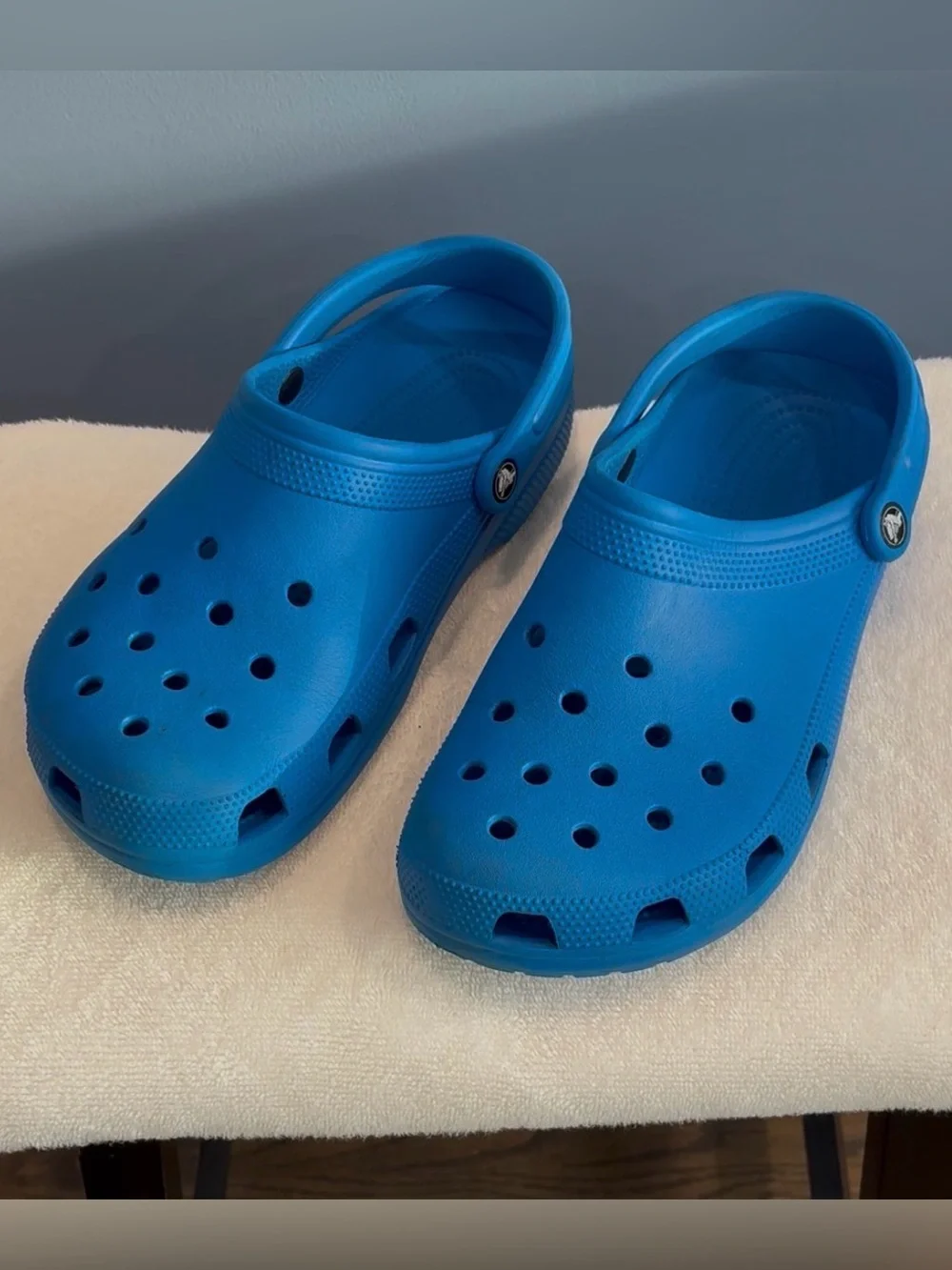 CROCS  | Blue Bolt Regular Casual Clogs | Men’s Size 10